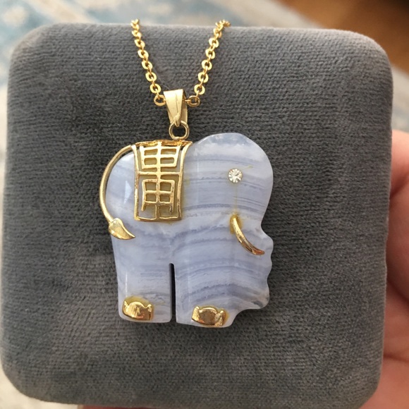 Gold filled blue lace agate elephant pendant - Picture 2 of 6